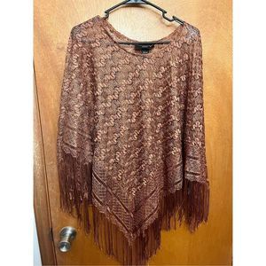 Women’s poncho. OS 